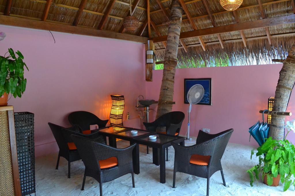 Rasdhoo Coralville Εξωτερικό φωτογραφία